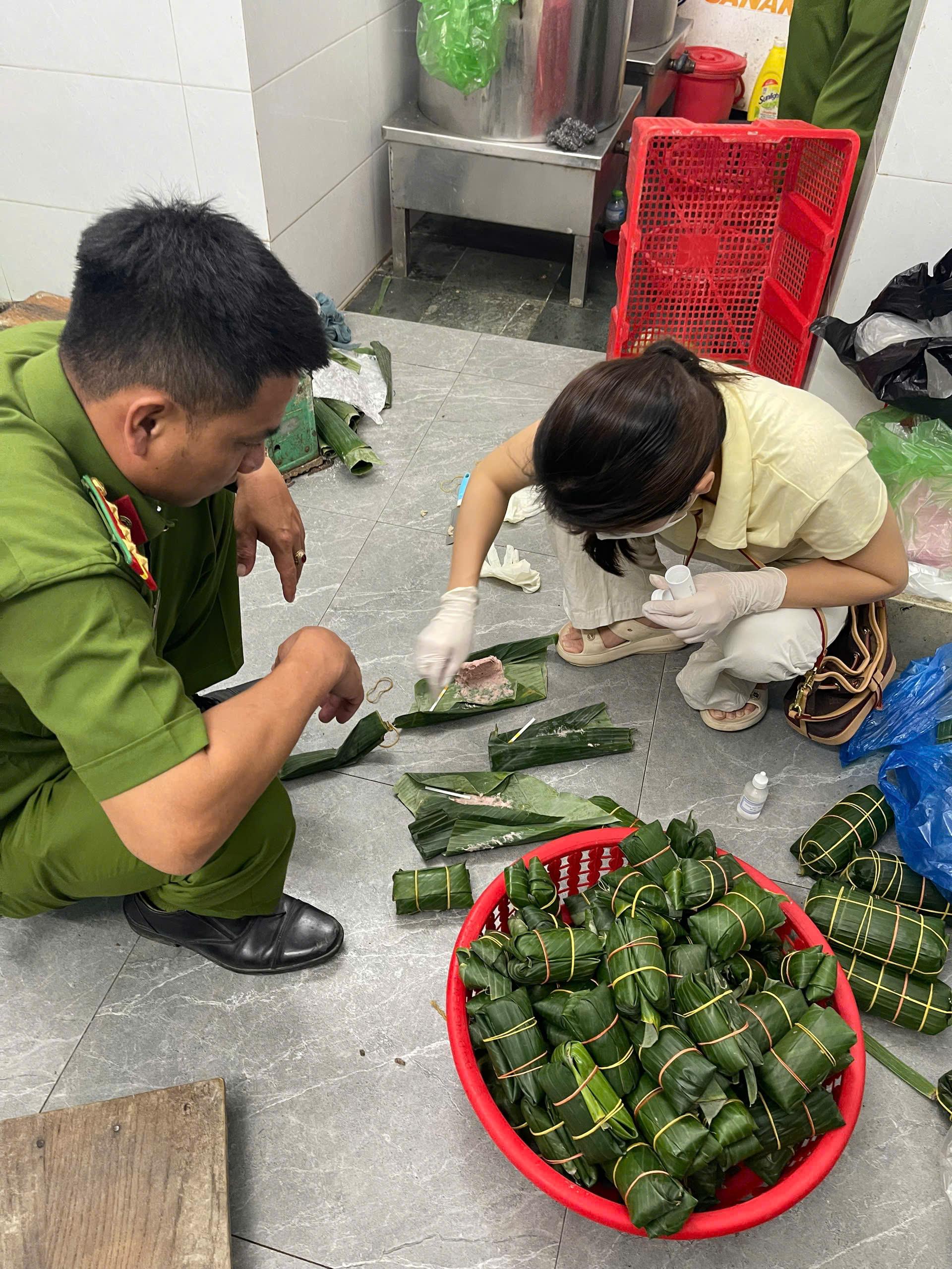 Xử phạt 02 cơ sở sử dụng hàn the trong sản xuất chả